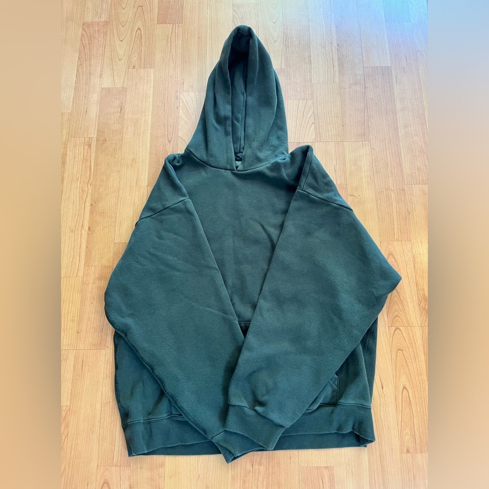 Skims Hoodie and sweatpants set - Picture 3 of 8